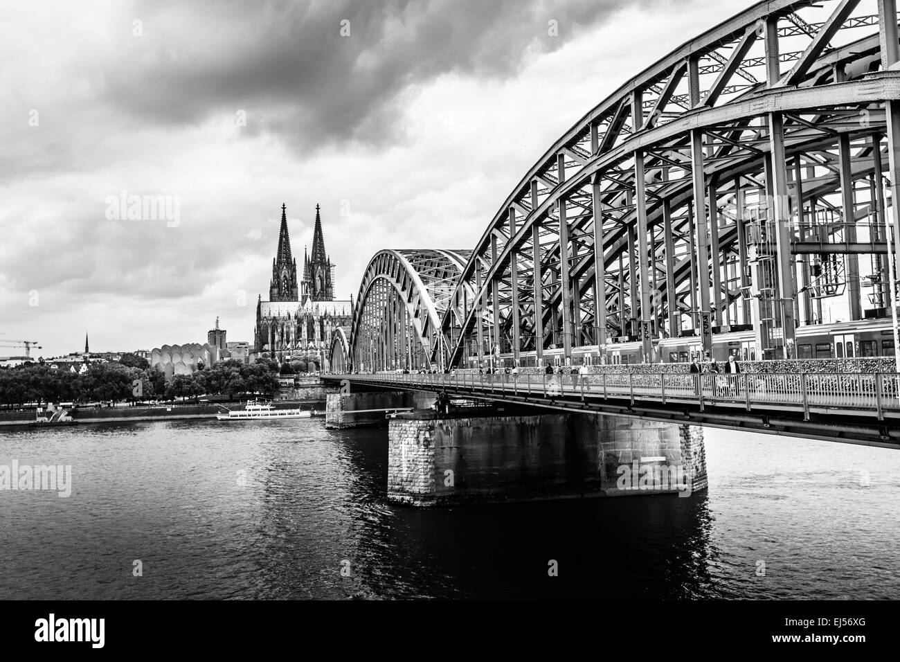 Kölner Dom und Hohenzollernbrücke, Köln Stockfoto