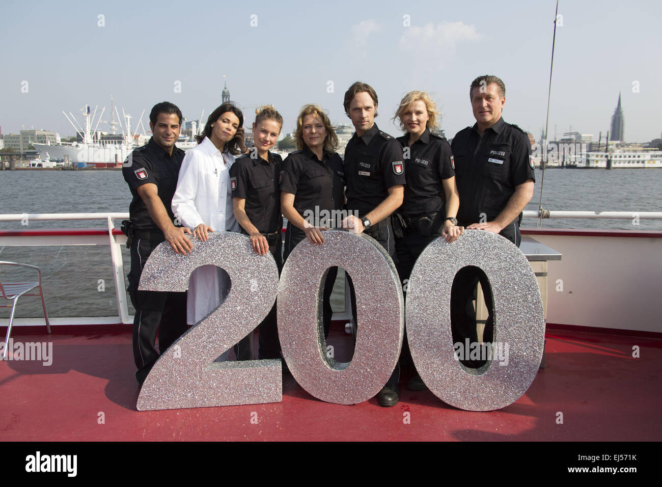 Matthias schloo notruf hafenkante Fotos und Bildmaterial in hoher