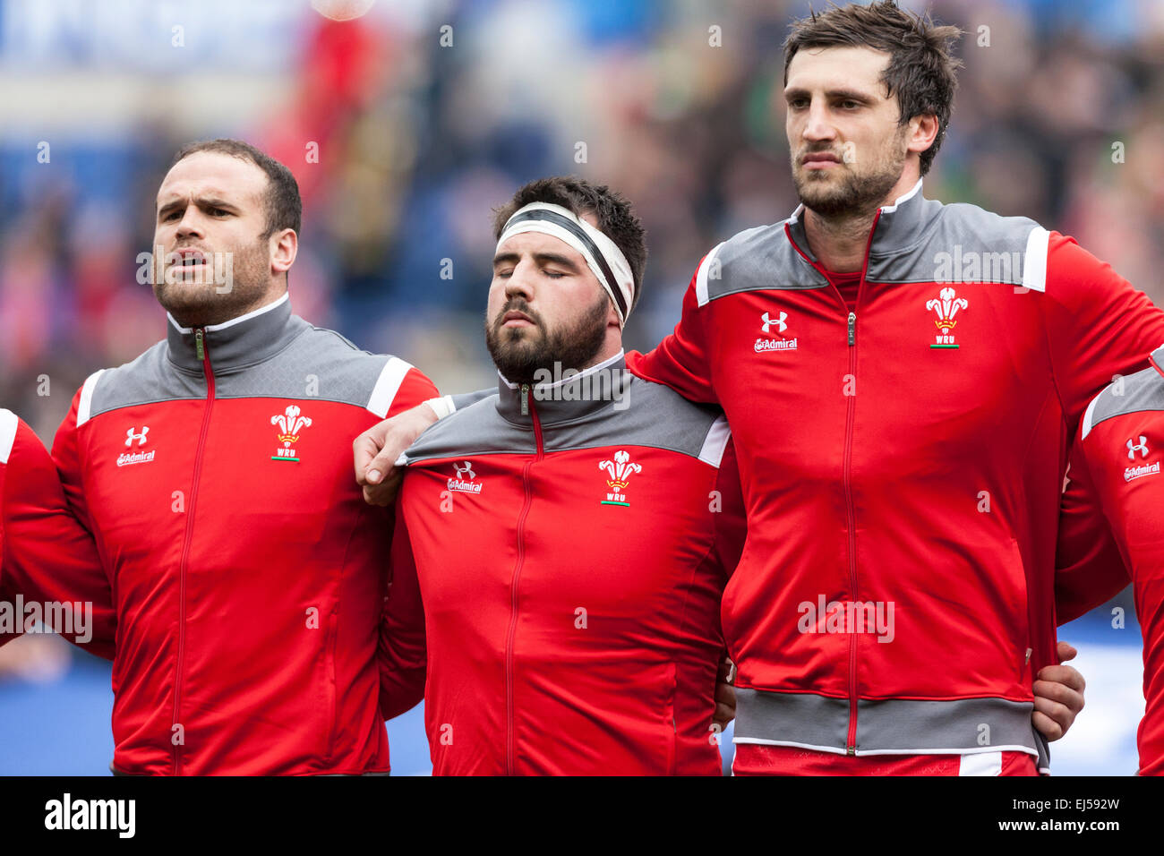 Rom, Italien. 21. März 2015. Walisische Spieler singen der Nationalhymne, Stadio Olimpico, Rom, Italien. Bildnachweis: Stephen Bisgrove/Alamy Live-Nachrichten Stockfoto