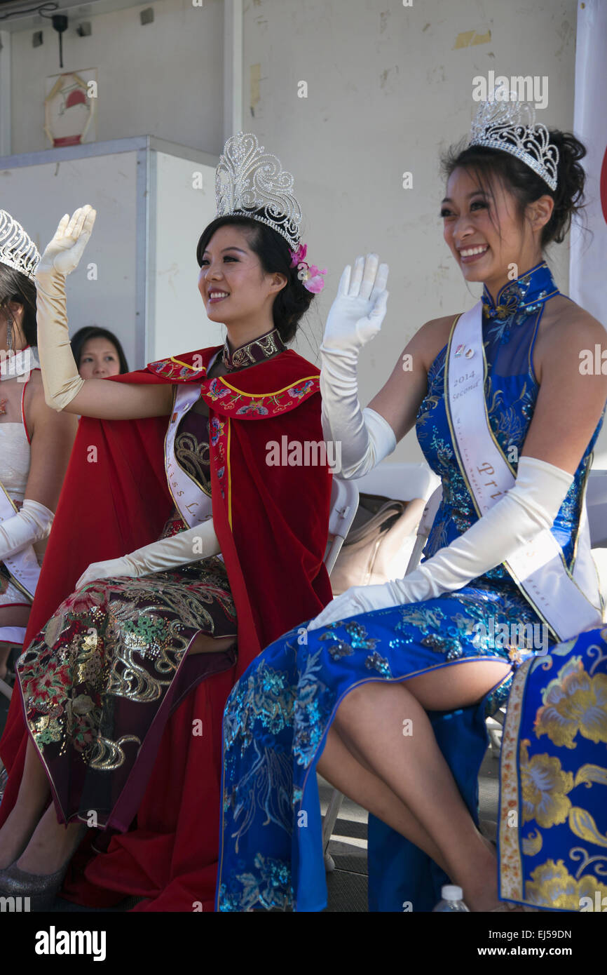 115. Golden Dragon Parade, Prinzessin winken Chinese New Year, 2014, Jahr des Pferdes, Los Angeles, Kalifornien, USA Stockfoto