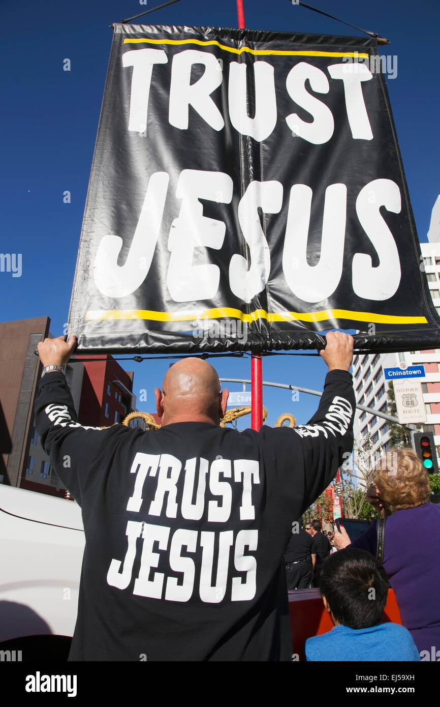 Schild "Vertrauen Jesus" Zeichen, Chinese New Year, Los Angeles, Kalifornien, USA Stockfoto