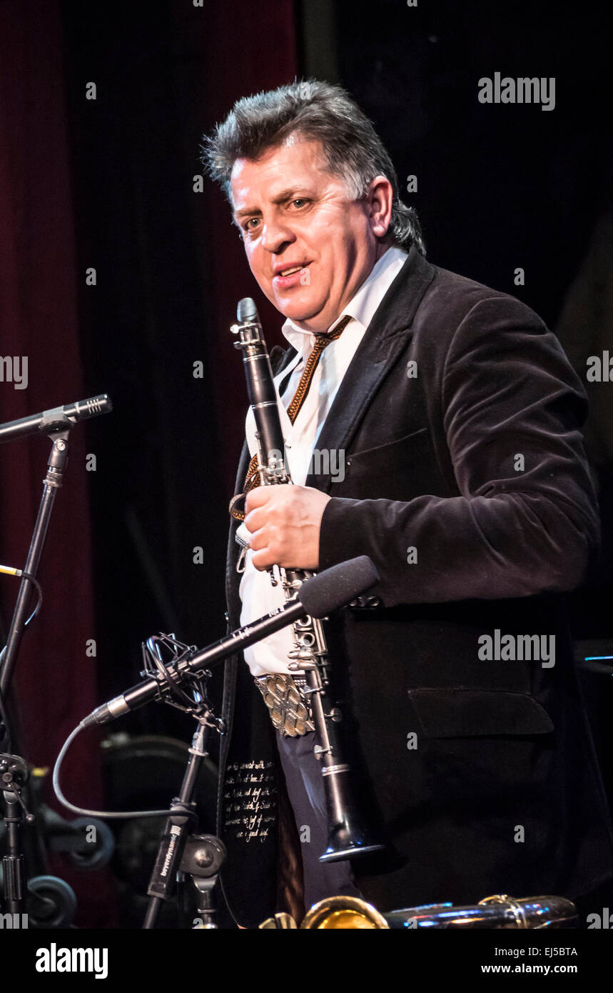 Kiew, Ukraine. 21. März 2015. Ethno-Musiker Myron Bloschychak. 21. März 2015 in Kiew statt 14 internationales jazz-Festival "Einheit". Bildnachweis: Igor Golovnov/Alamy Live-Nachrichten Stockfoto