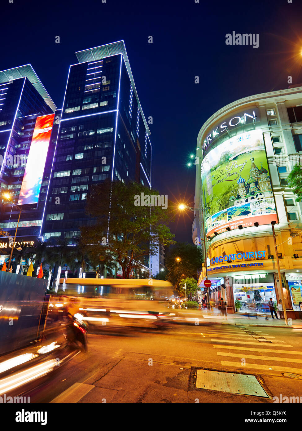 Ho-Chi-Minh-Stadt in der Nacht, Vietnam. Stockfoto