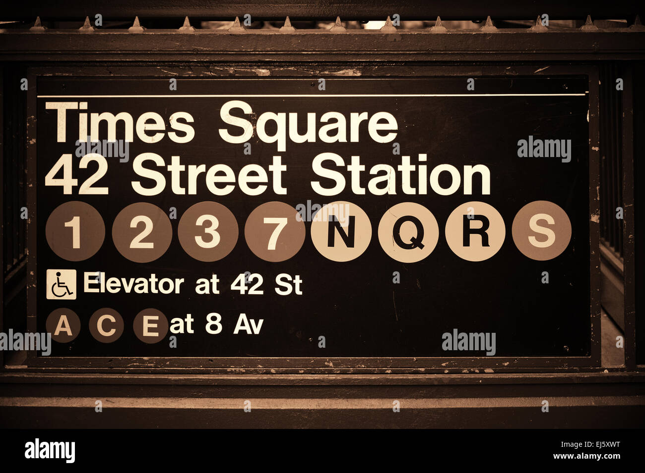 Eingang der u-Bahn Station in New York City Times Square Stockfoto