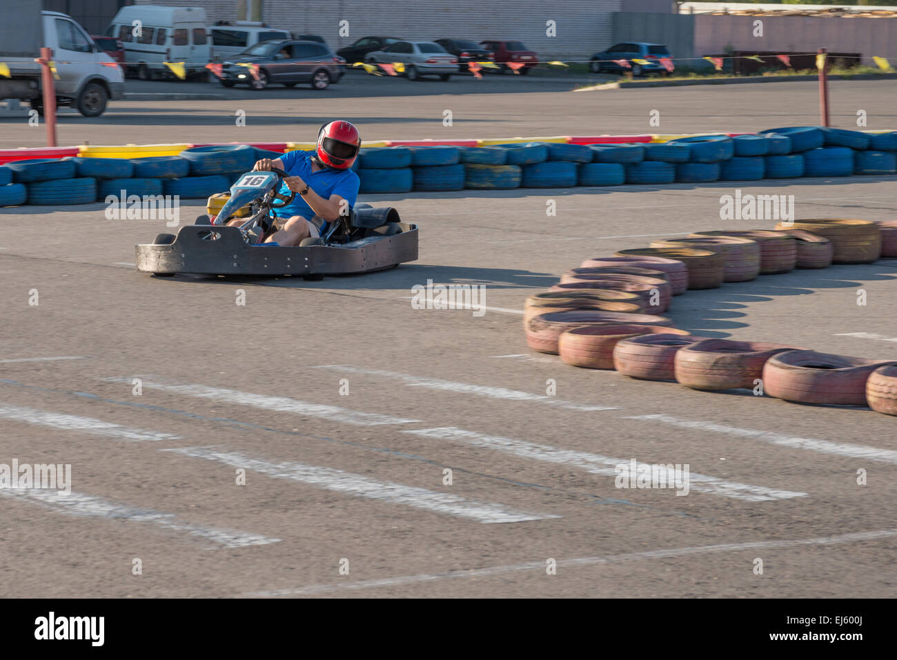Schnellen Kart in einer Schaltung Runde in Charkiw Stockfoto