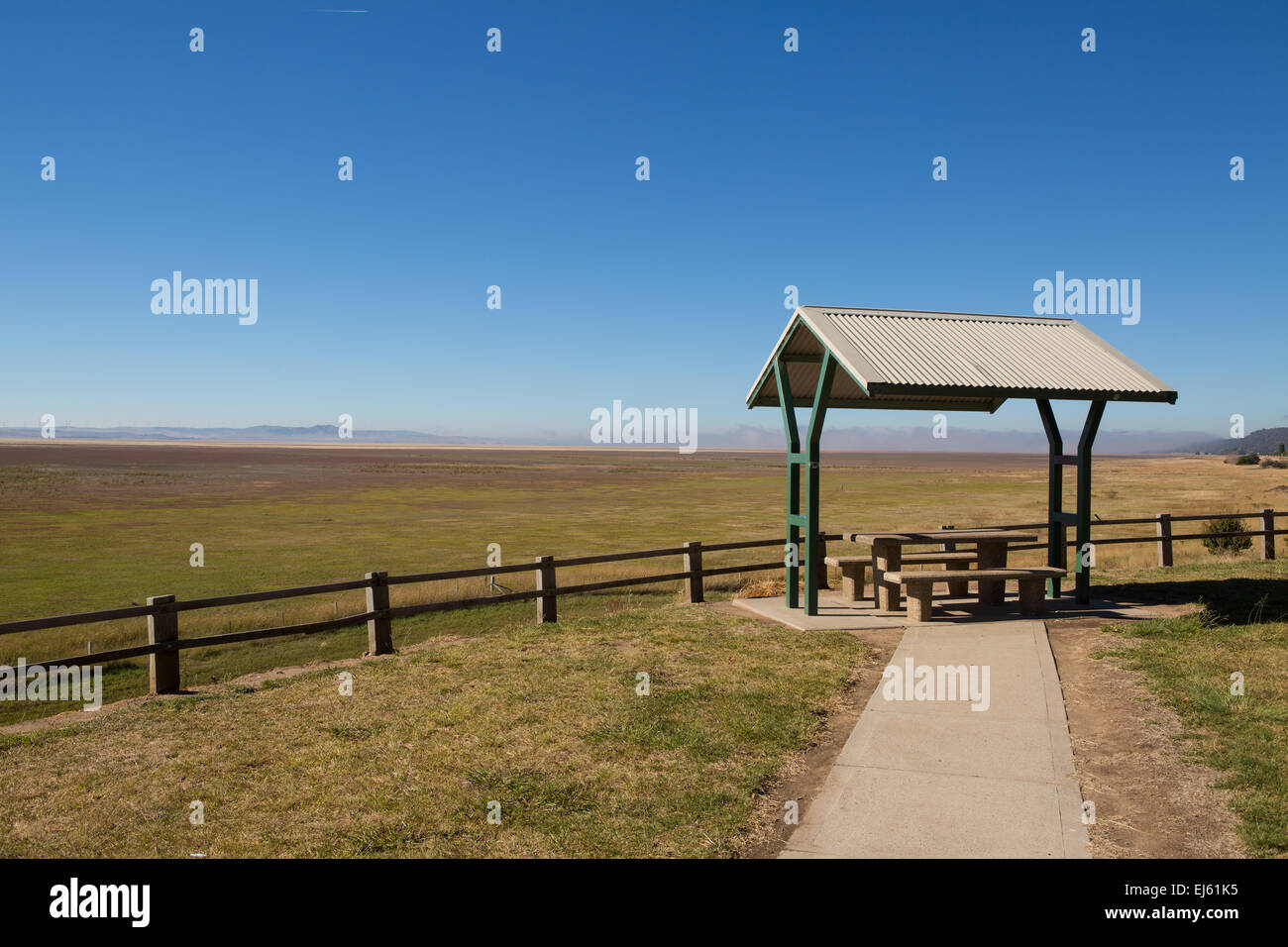 Einem geschützten Picknickplatz am Ufer des Lake George, New South Wales, Australien Stockfoto