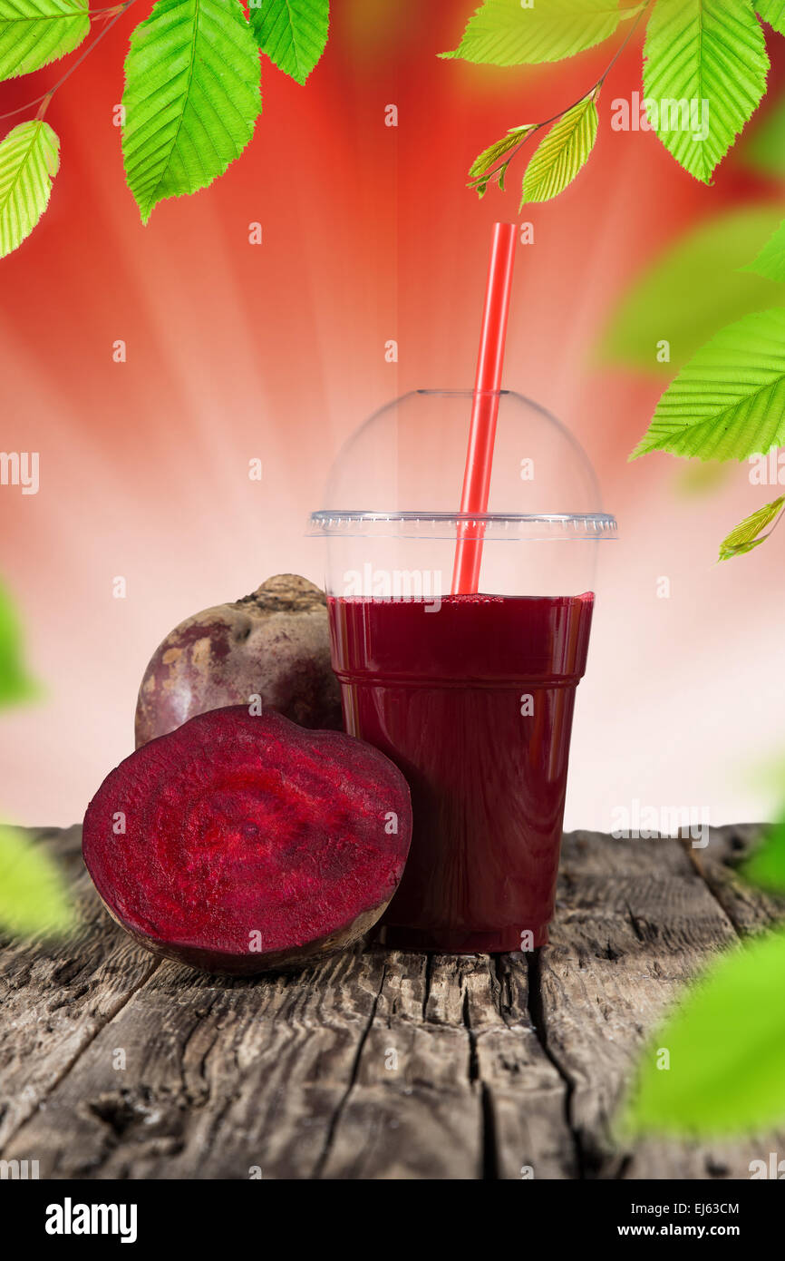 Frischer Saft Mix Obst, gesunde Getränke auf Holztisch. Stockfoto