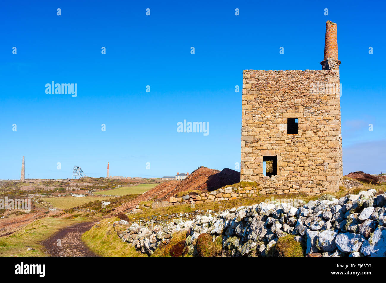 Wheal Owles auf Botallack als Drehort für die fiktive Wheal Leisure in der Fernsehserie 2015 Poldark verwendet Stockfoto