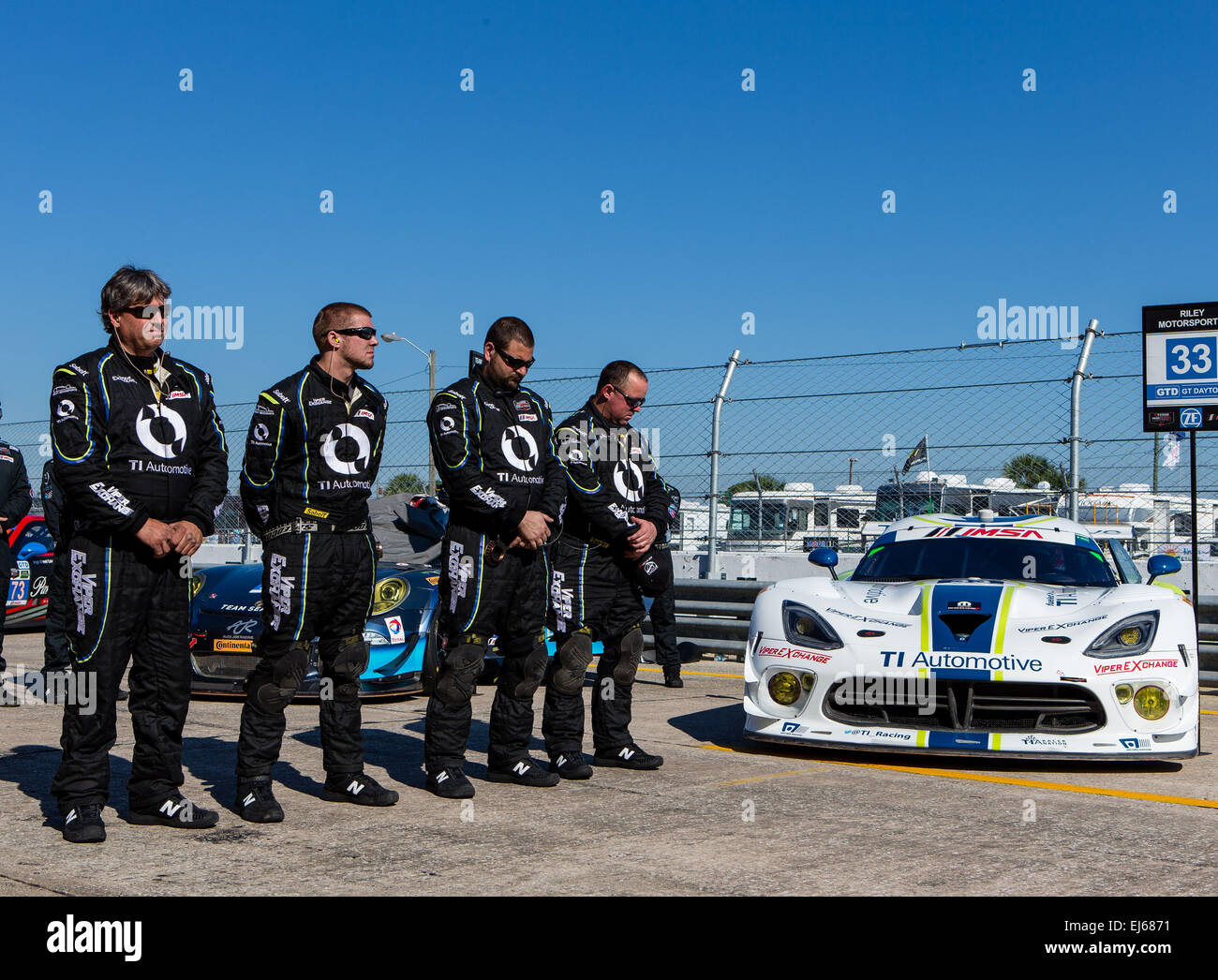 21.03.2015 - Sebring FL, USA - Riley Motorsports mit Fahrer Ben Keating-Port Lavaca, TX/Jeroen Bleekemolen-Monte Carlo, Monaco/Sebastiaan Bleekemolen-Monte Carlo, Monaco in einem Dodge Viper SRT-Auto mit einem Viper V10 Motor und Continental Reifen gesponsert von TI Automotive auf dem Sebring International Raceway in Sebring FL. DelMecum/Cal Sport Medien Stockfoto