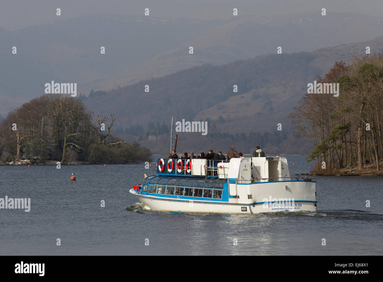 Lake Windermere, Cumbria, UK. 22. März 2015. Touristen nutzen den Frühling Kredit: Gordon Shoosmith/Alamy Live News Stockfoto