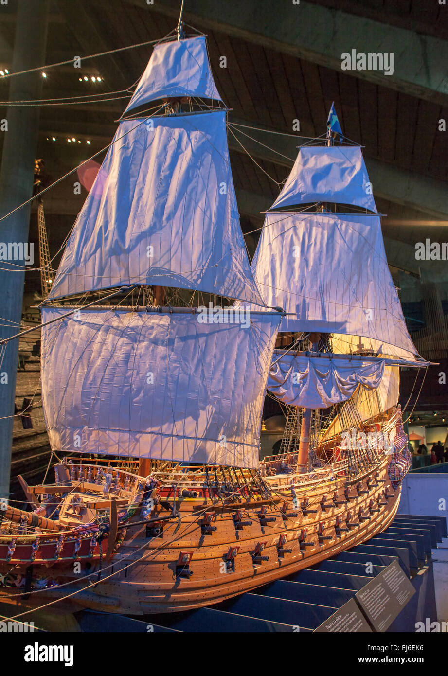 Stockholm - Modell der Vasa Schiff - voll gießen Segel Stockfoto