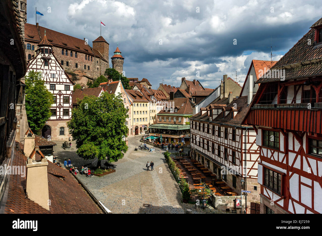 Pilatus-Haus, Kaiserburg, Kaiserburg mit Heidenturm, Heiden und Sinwellturm, Sinwell Turm, Albrecht Haus Stockfoto