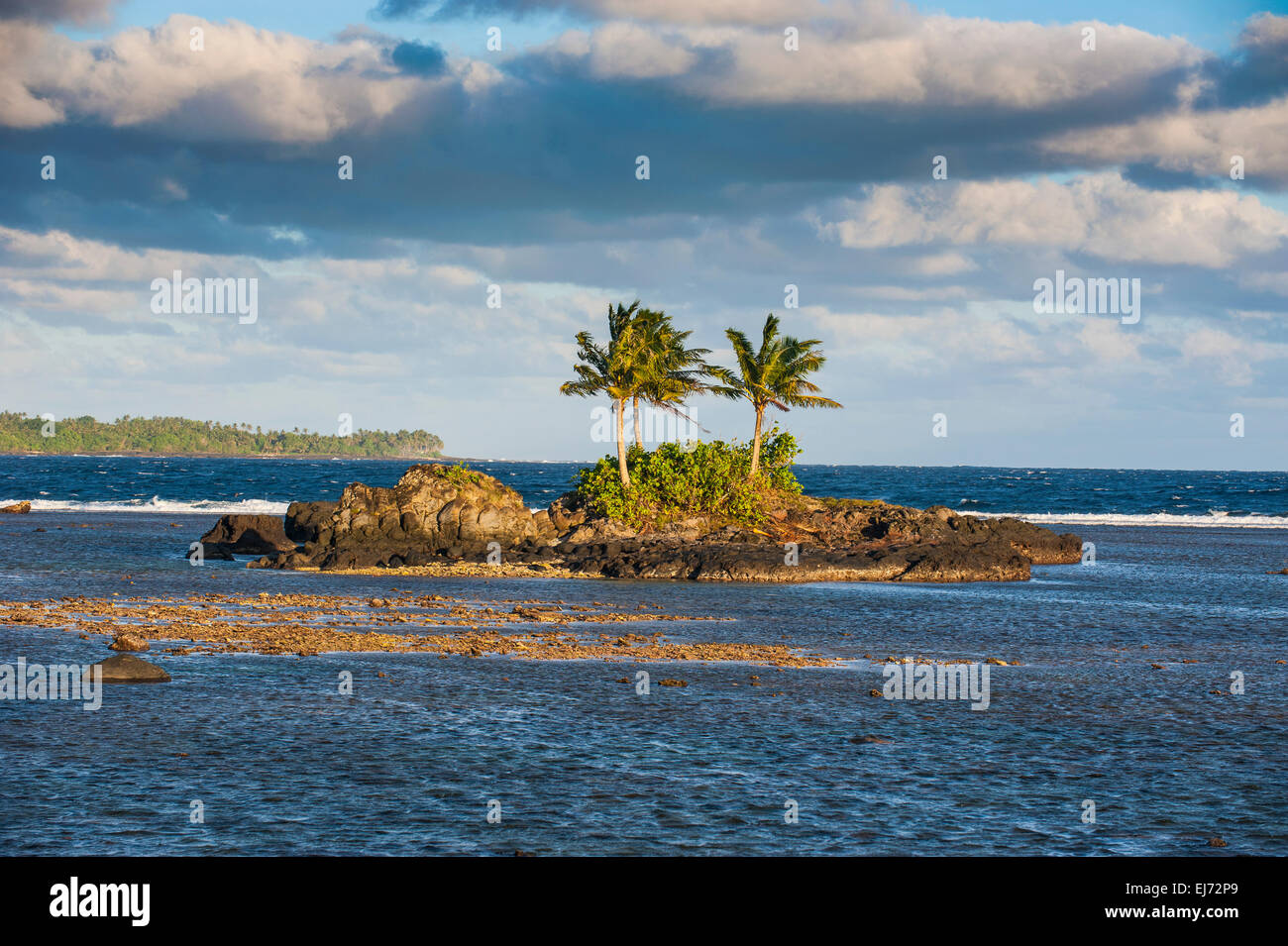 Felseninsel, Tutuila, Amerikanisch-Samoa Stockfoto