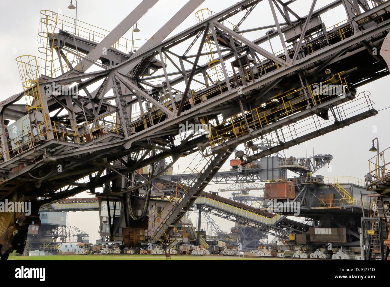 Kohle-Digger ist in einem stillgelegten Bergbau Stockfoto