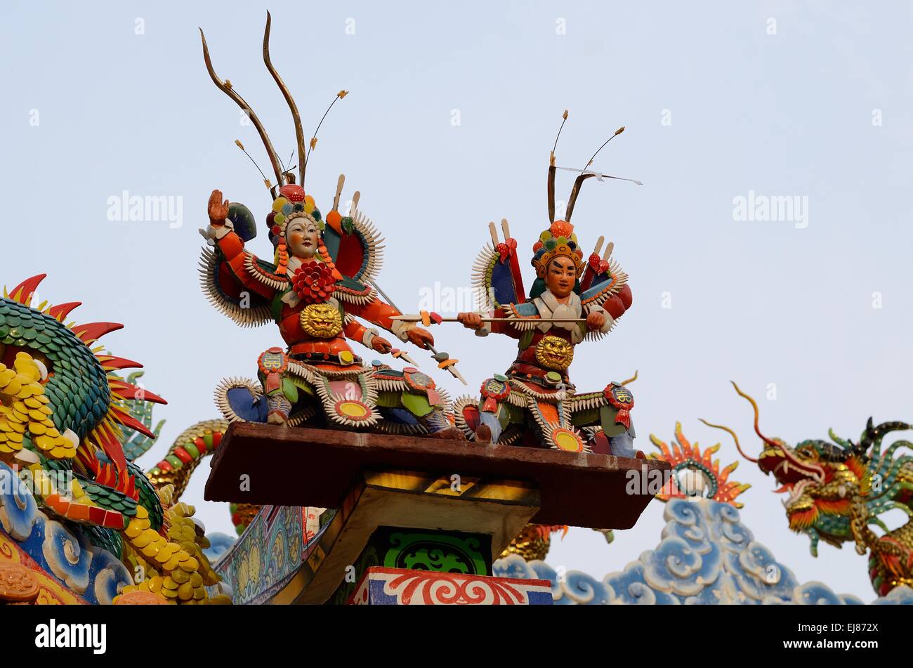 der Gottheit chinesische Engel, der den Tempeleingang zu schützen Stockfoto