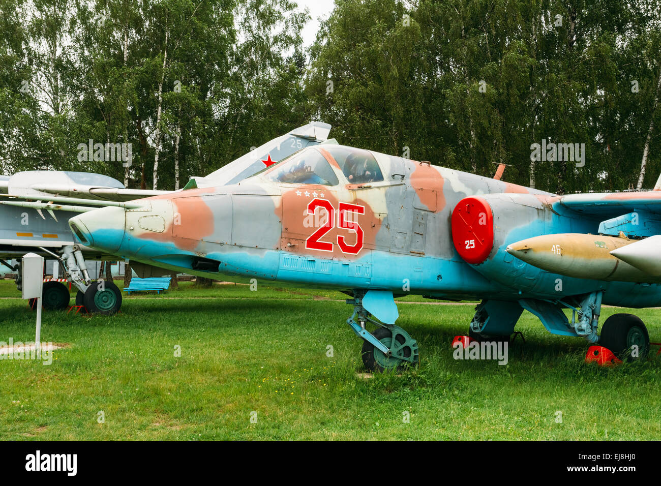 Su-25 - sowjetischen gepanzerten einzelne subsonic Kampfflugzeuge entwickelt, um Luftunterstützung für die Truppen in den kämpfen Tag und Stockfoto