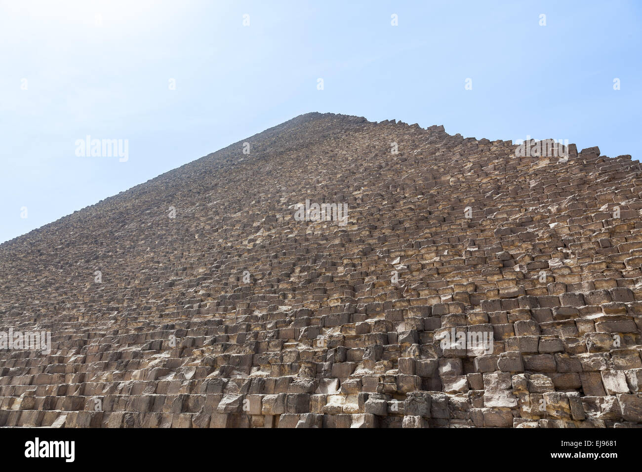Hitze-Dunst über große Pyramide von Gizeh-Kairo Stockfoto