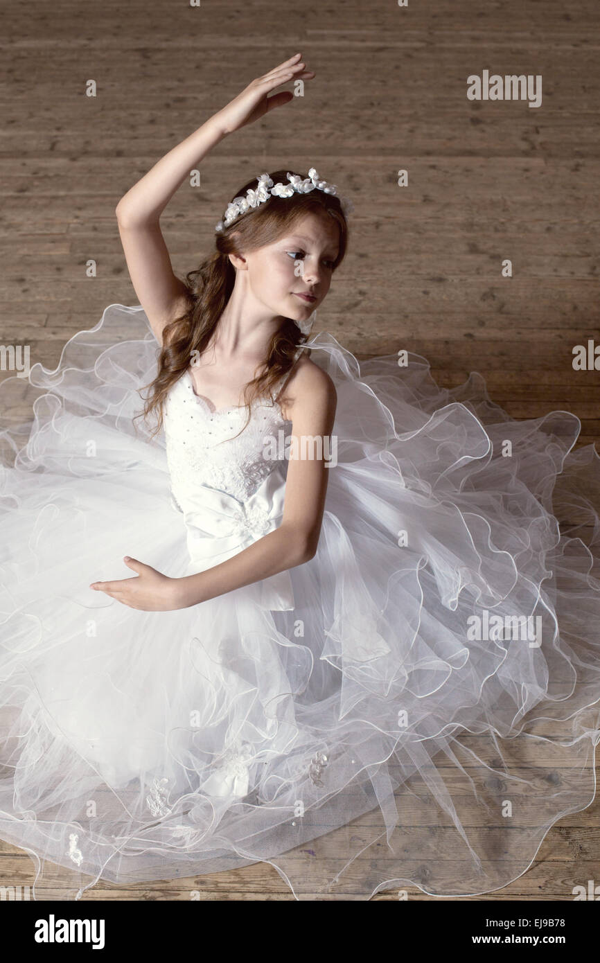 Bild der schönen Ballerina posiert auf Kamera Stockfoto