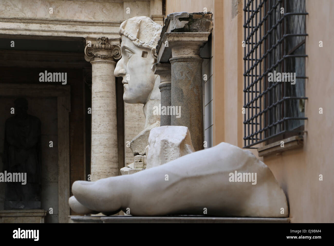 Römischen Kaiser Constantine ich (272-337 n. Chr.). Kolossale Statue der Kapitolinischen Museen. 4. Jahrhundert. Rom. Italien. Stockfoto