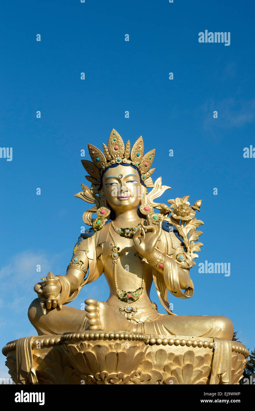 Tara-Statue am Kagyu Samye Ling Kloster zu heilen. Eskdalemuir, Langholm, Dumfries, Scotland Stockfoto