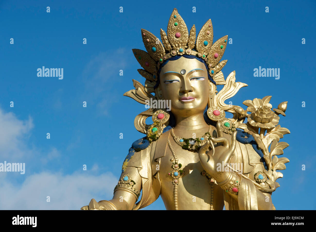 Tara-Statue am Kagyu Samye Ling Kloster zu heilen. Eskdalemuir, Langholm, Dumfries, Scotland Stockfoto