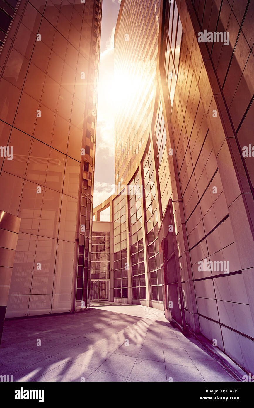 Bürokomplex in der Sonne Stockfoto
