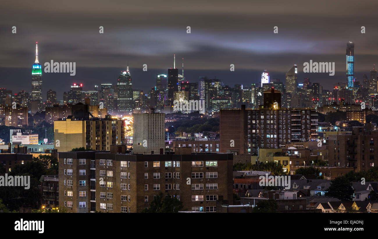 Manhattan Skyline bei Nacht Stockfoto
