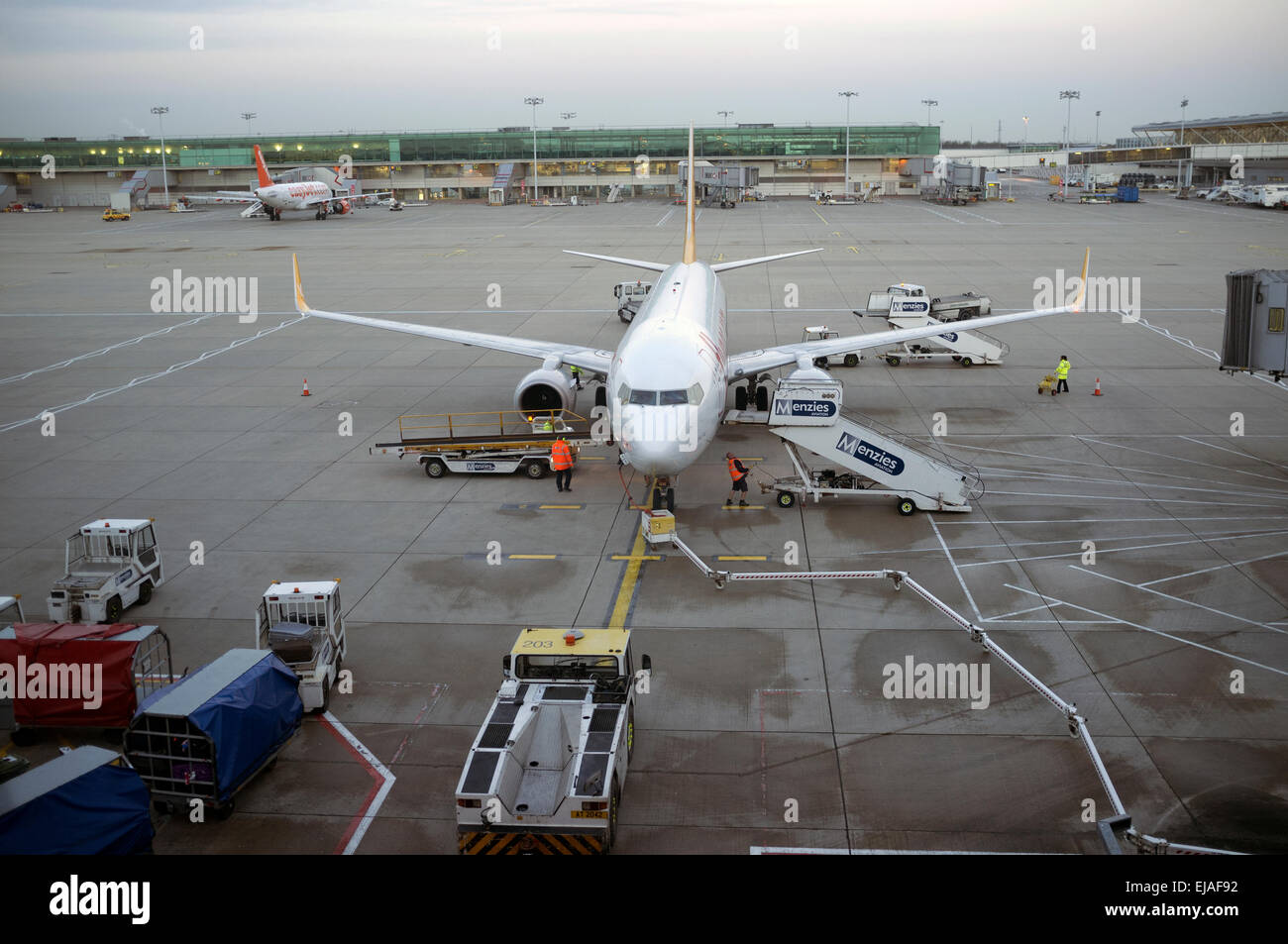 Ramp operations Fotos und Bildmaterial in hoher Auflösung Alamy