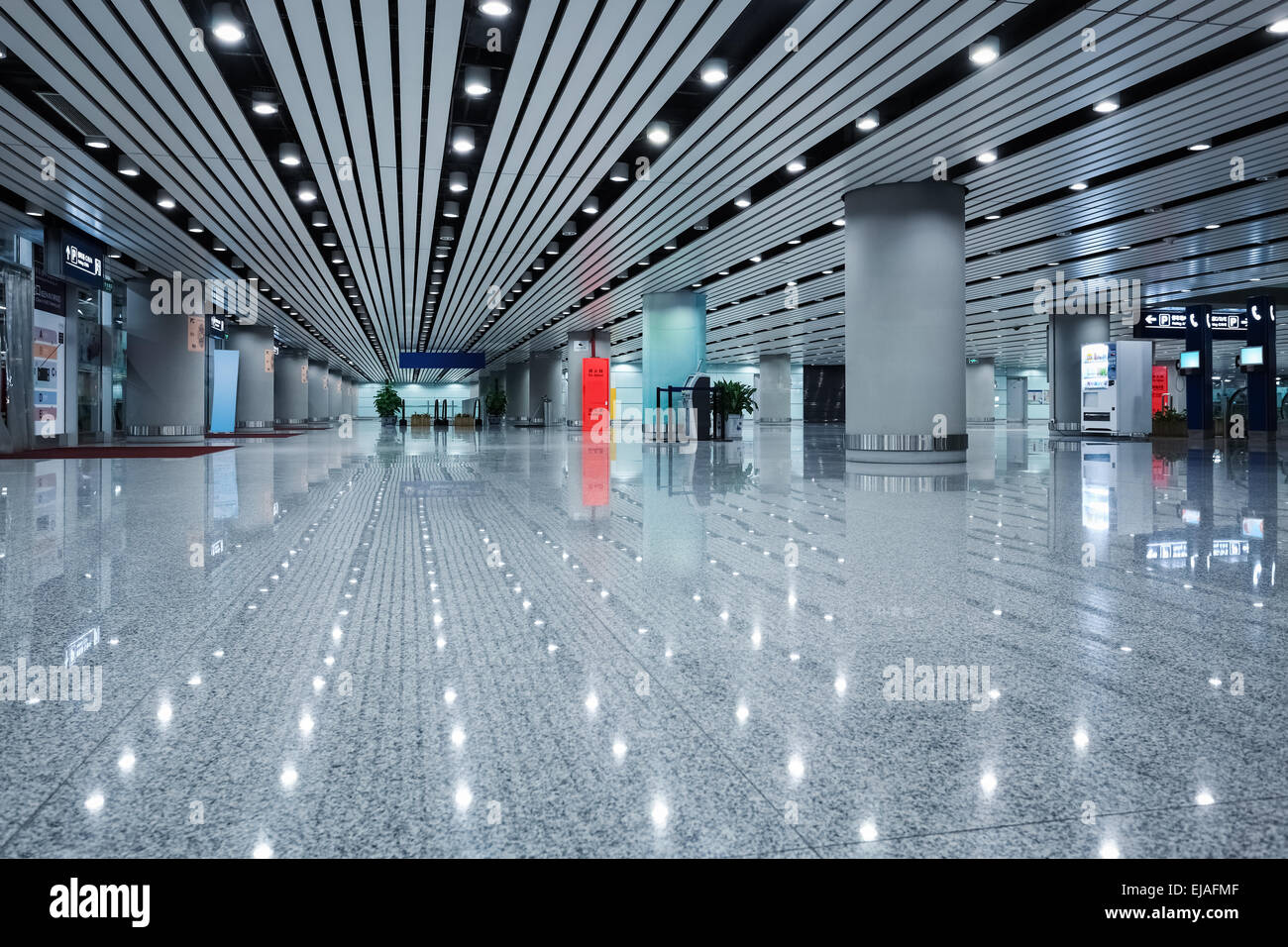 moderne Architektur im Flughafen-terminal Stockfoto