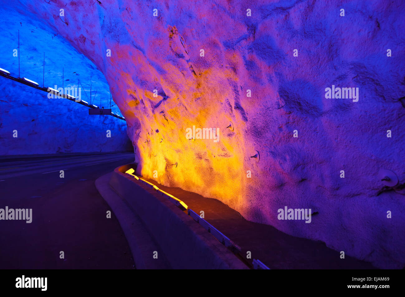 Berühmten Laerdal Tunnel in Norwegen Stockfoto