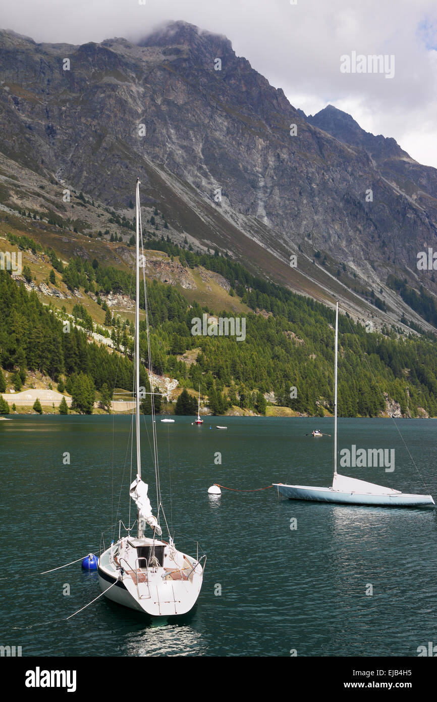 Herrliche Segelyachten Stockfoto