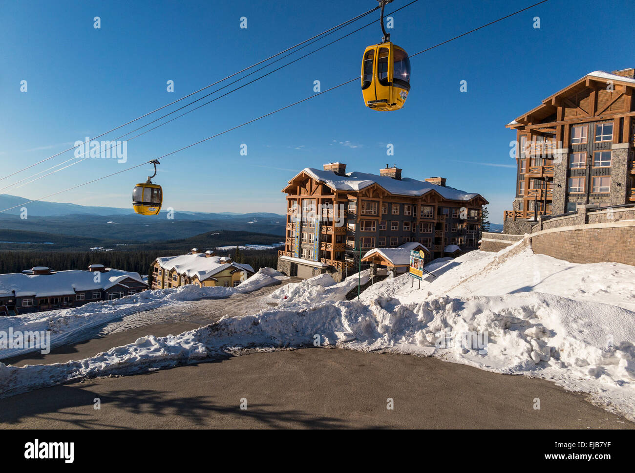Big White Ski Resort Gondel Verknüpfung von Happy Valley Gebiet mit der größten Ski-Hügel. Stockfoto