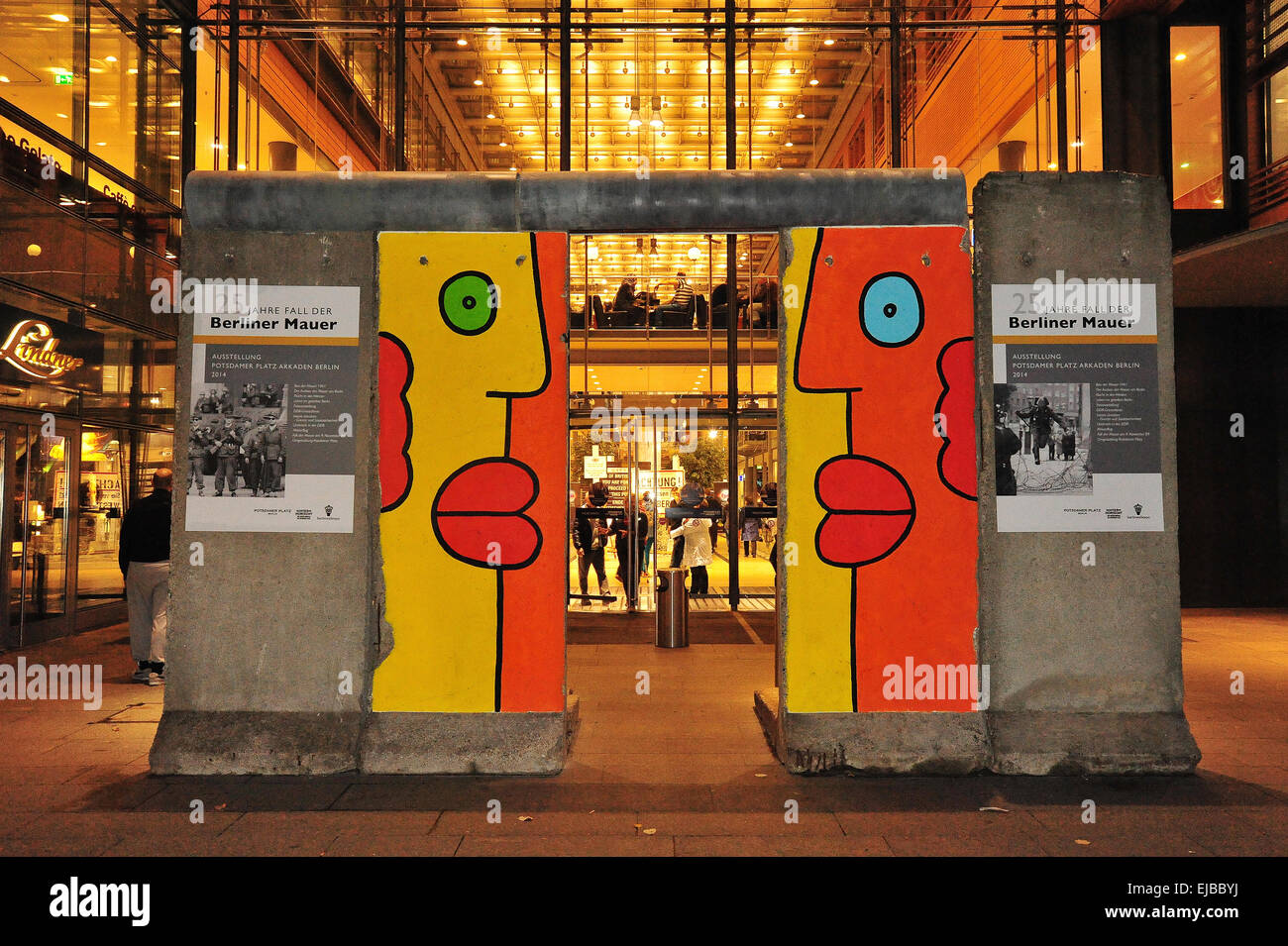 Die Berliner Mauer Stockfoto