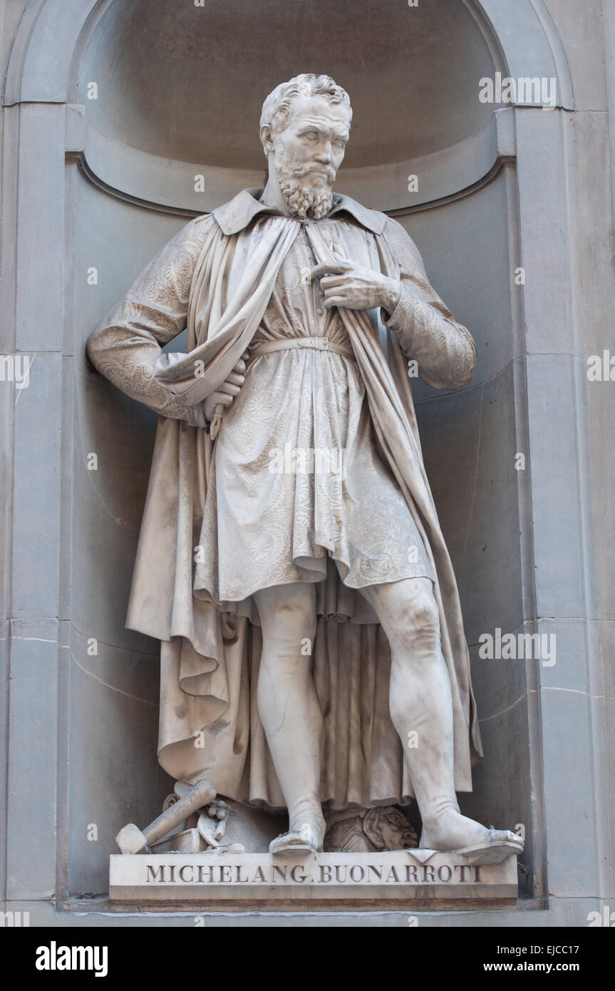 Statue von Michelangelo Buonaroti Stockfoto