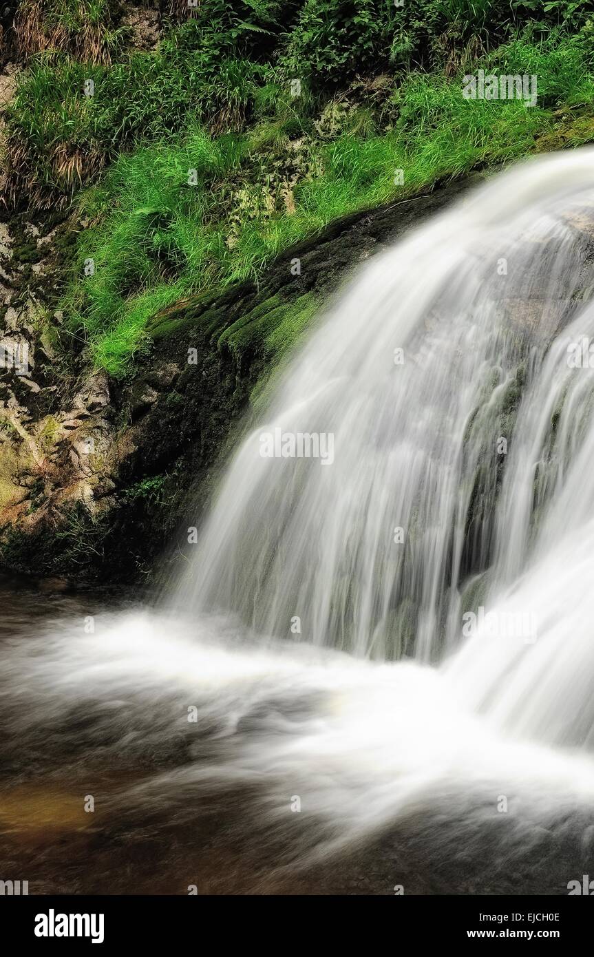 weiches Wasser Wasserfall Stockfoto