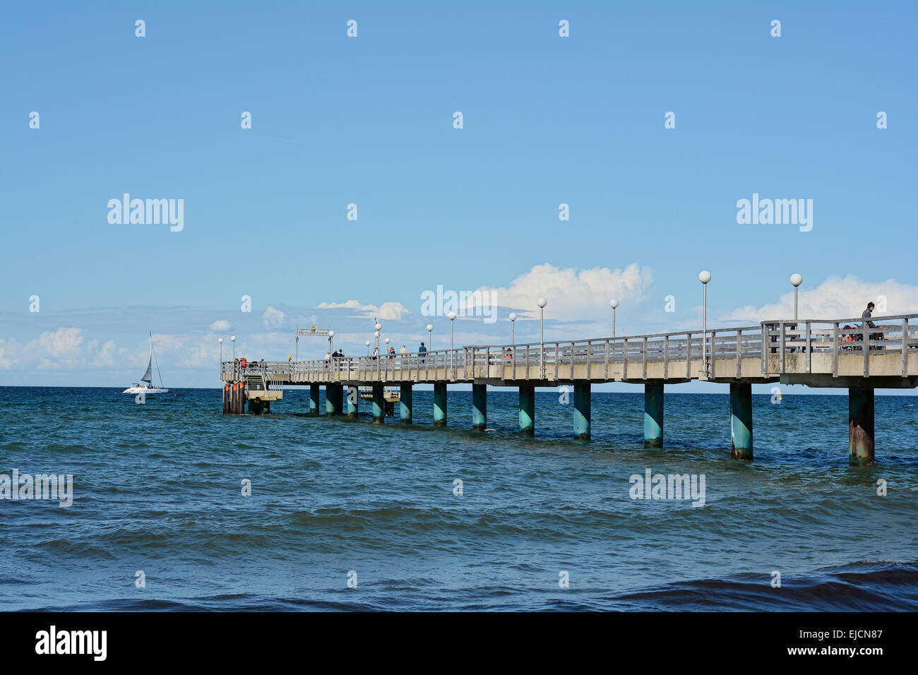 Pier am Strand von Heiligendamm Stockfoto