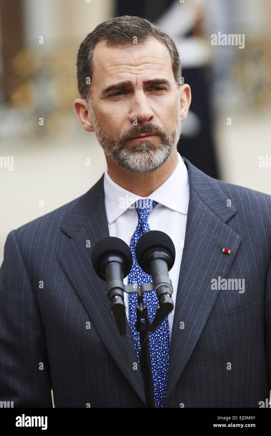 Paris, Frankreich. 24. März 2015. König Felipe VI von Spanien im Elysée-Palast auf 24. März 2015 in Paris.King VI. Felipe von Spanien und Hollande Rede eine Pressemitteilung über Flugzeugunglück in den Alpen. Bildnachweis: Jack Abuin/ZUMA Draht/Alamy Live-Nachrichten Stockfoto