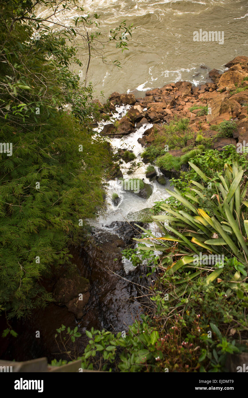 Argentinien, Iguazu Wasserfälle, Saltar Lanusse Wasserfall, in Rio Iguazu inferior Stockfoto