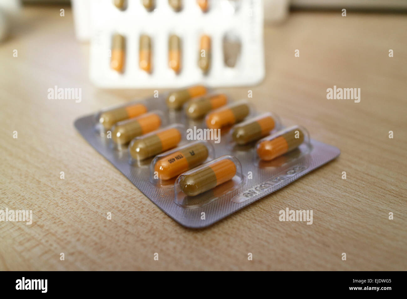 Contiflo xl Tamsulosin Hydrochlorid verschreibungspflichtige Medikamente  Tabletten in Blister-Packungen Stockfotografie - Alamy