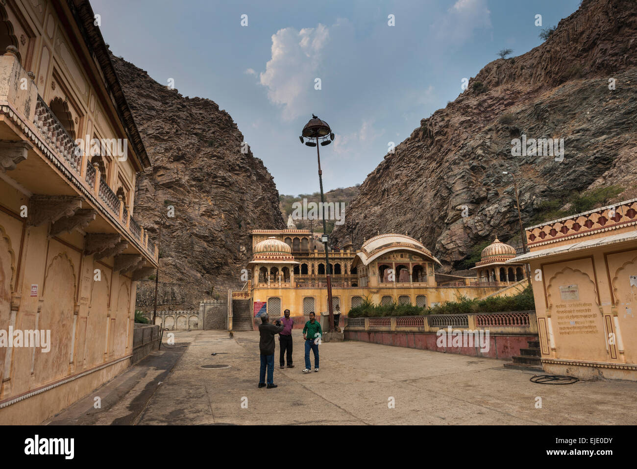 Galtaji Hanuman Hindu-Tempel in der Nähe von Jaipur, Rajasthan, Indien Stockfoto