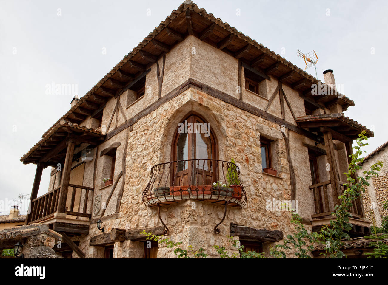 Ein altes blumige Haus La Alcarria, Guadalajara, Spanien Stockfoto