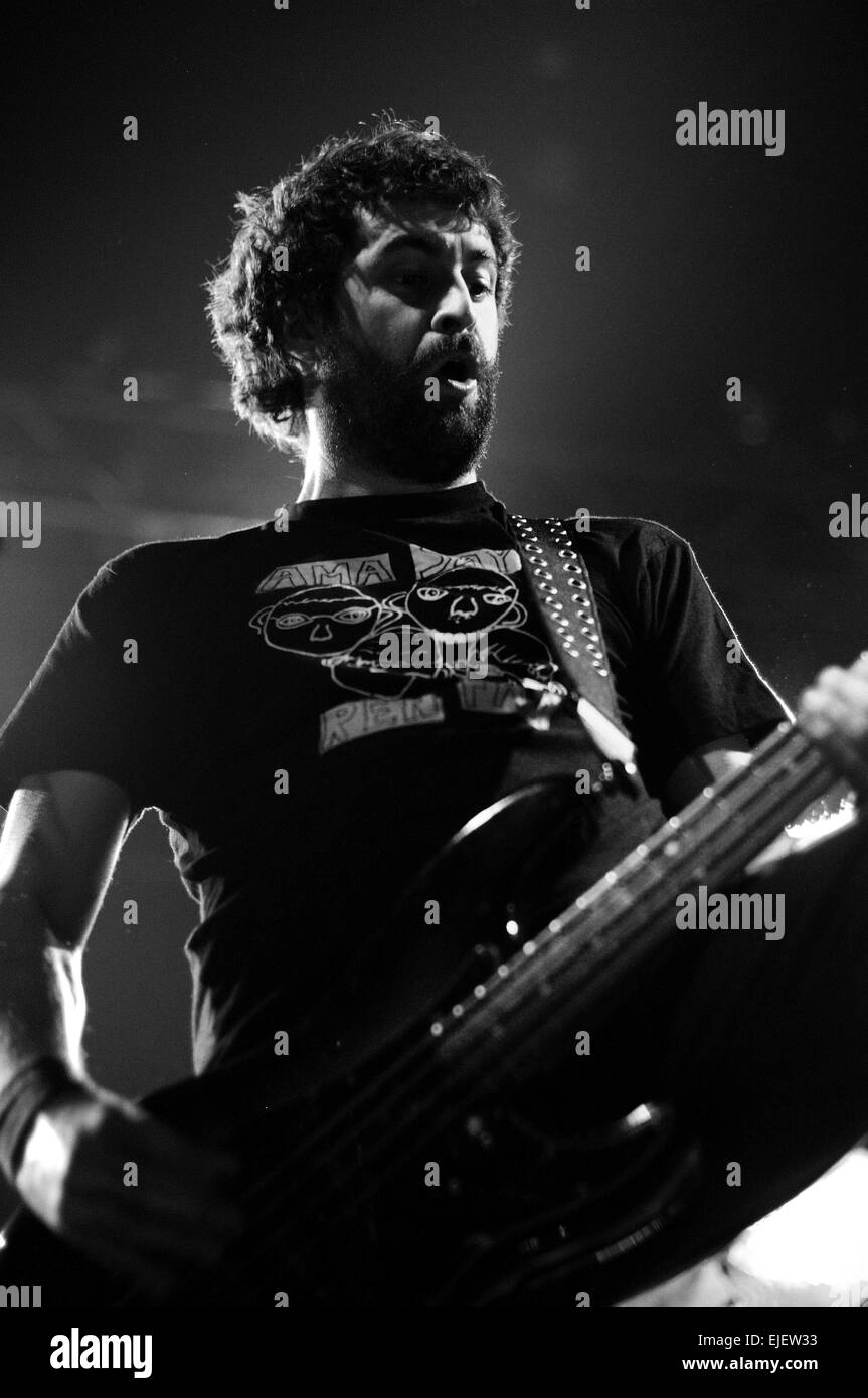 BARCELONA - 5 FEB: Berri Txarrak, Baske rock Power-Trio, live-Musik-Show im Razzmatazz Bühne am 5. Februar 2011 in Barcelona Stockfoto