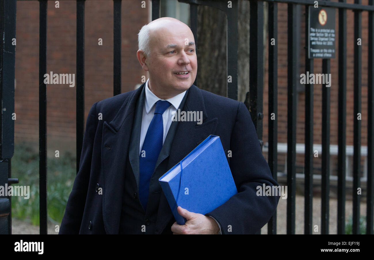 Iain Duncan Smith, Staatssekretär für Arbeit und Renten, in der Downing street Stockfoto