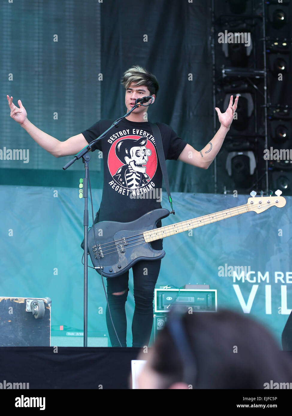 iHeartRadio Musik Festival 2014 - Tag1 - Auftritte Featuring: 5 Sekunden des Sommers, Calum Haube wo: Las Vegas, Nevada, USA bei: 20 Sep 2014 Stockfoto iHeartRadio Musik Festival 2014 - Tag1 - Auftritte Featuring: 5 Sekunden des Sommers, Calum Haube wo: Las Vegas, Nevada, USA bei: 20 Sep 2014 Stockfoto