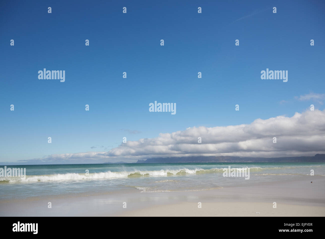 Küste-Horizont-Himmel Stockfoto