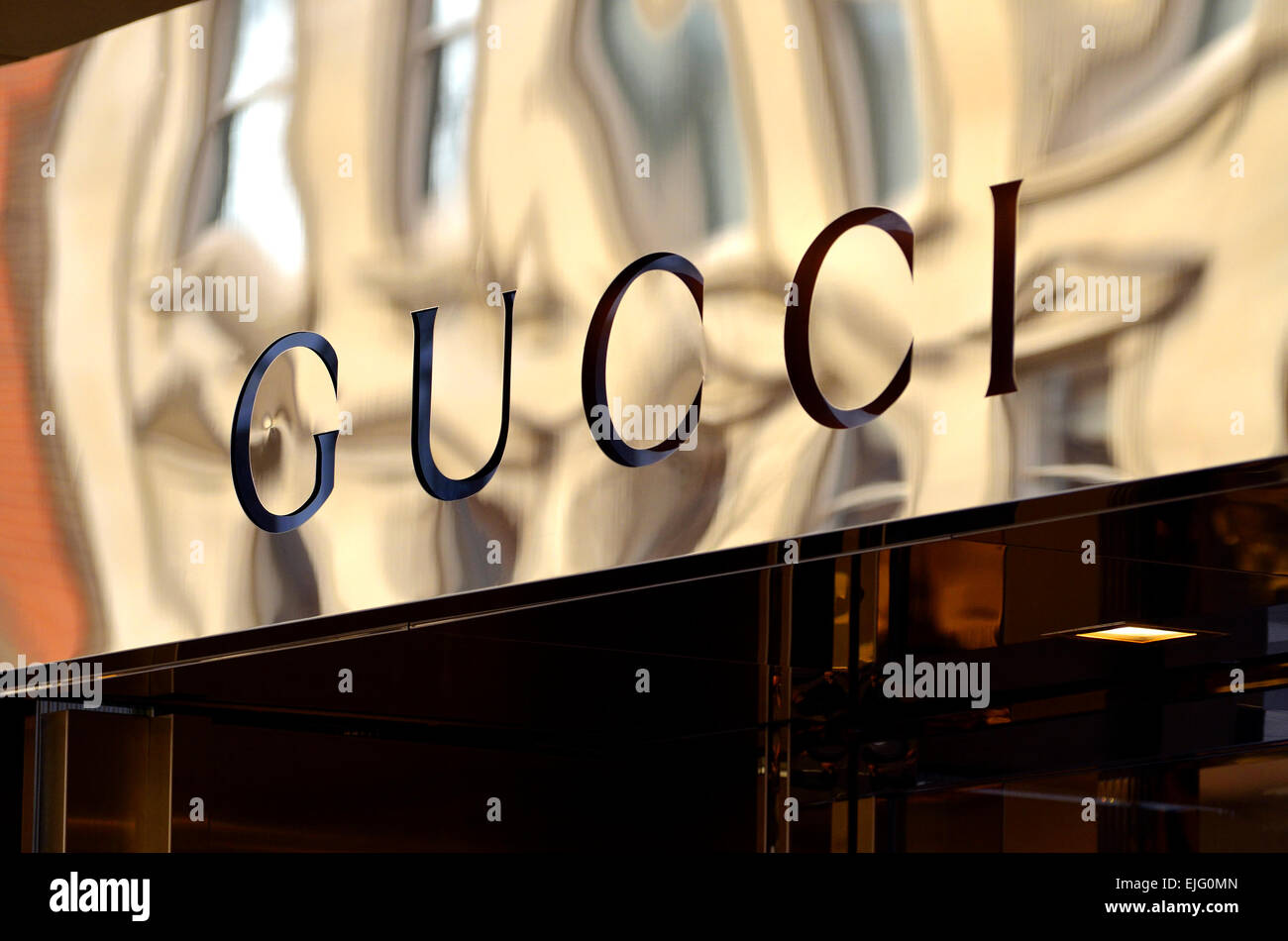 London, England, Vereinigtes Königreich. Gucci-Shop an der Sloane Street, Knightsbridge. Stockfoto