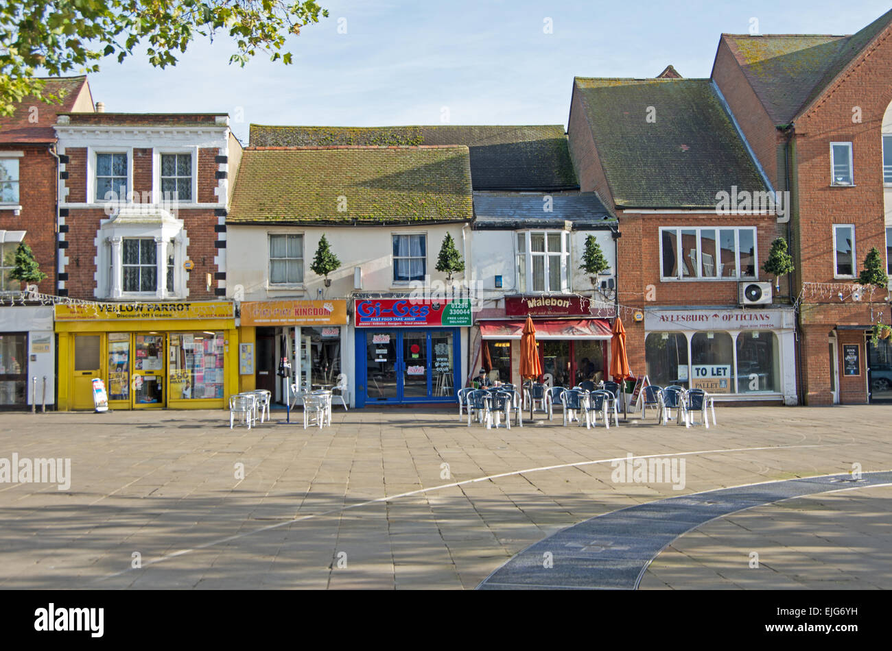 Aylesbury, Buckinghamshire, Geschäfte und Cafe, Kingsbury Square Stockfoto