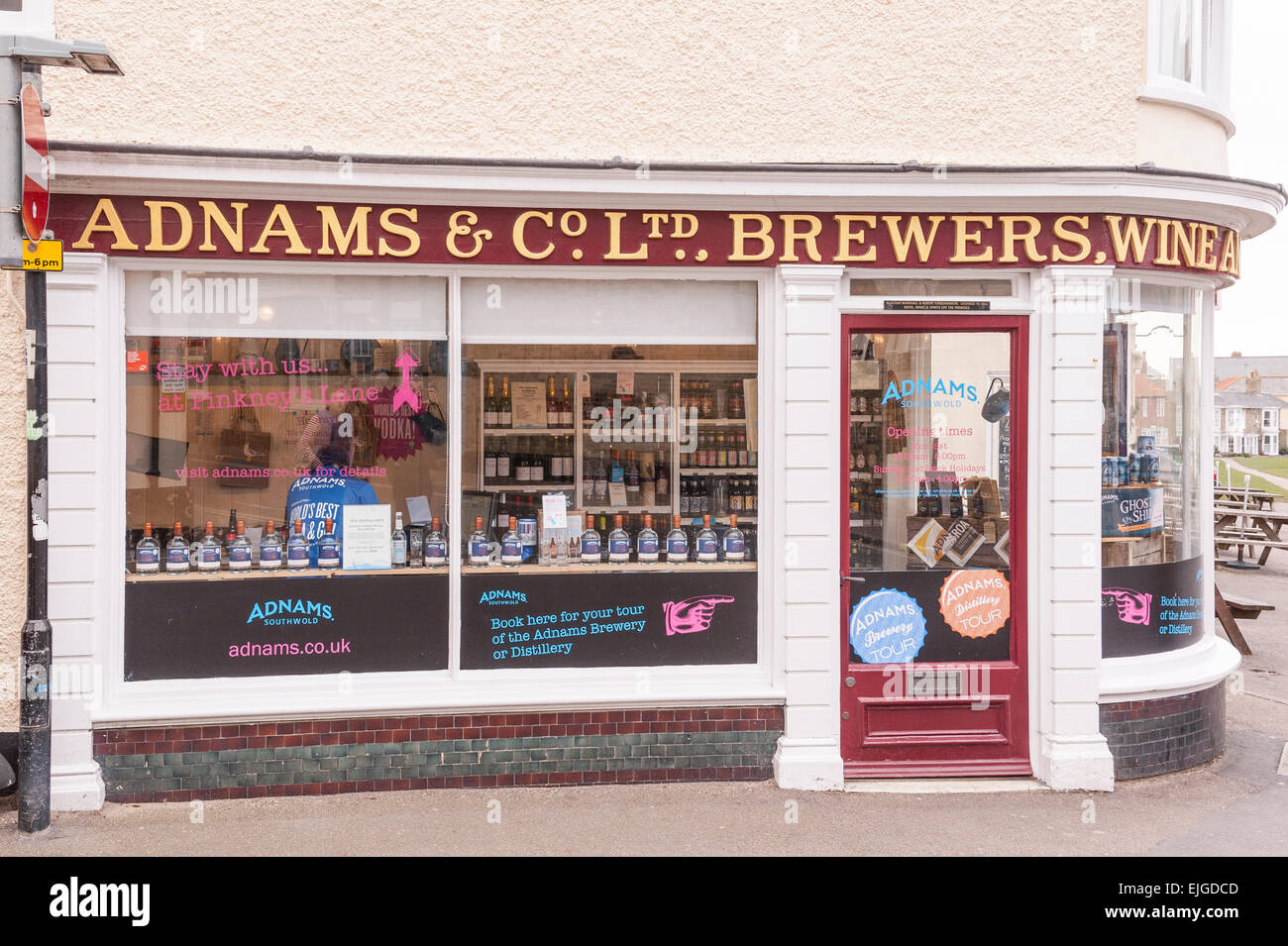 Der kleinere Adnams Shop speichern in Southwold, Suffolk, England, Großbritannien, Uk Stockfoto