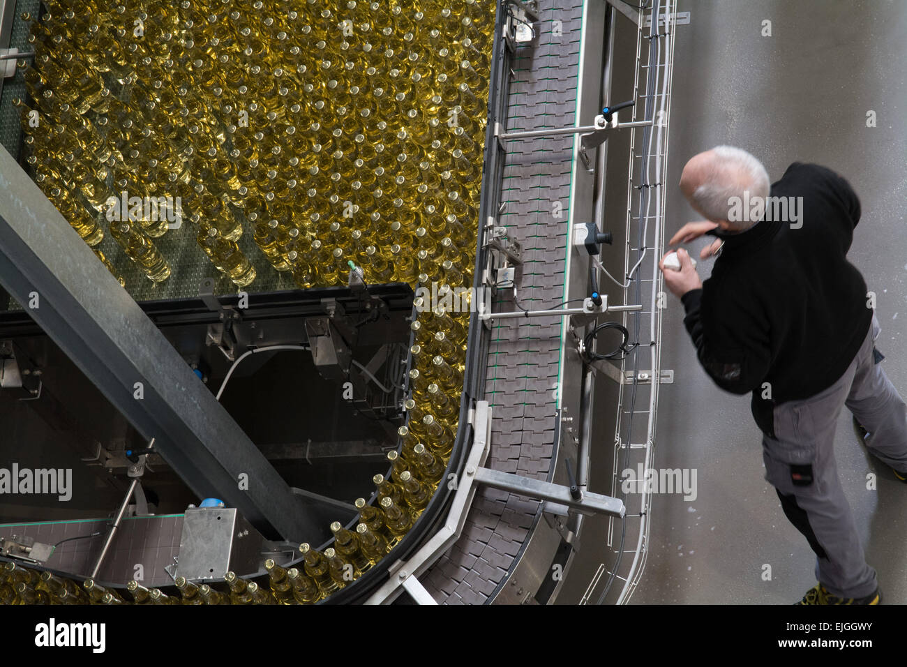 Truro, Cornwall, UK. 26. März 2015. Produktion von Cyder am neuen £3. 4M Besucher und Produktionsstätte in Healey Cyder Farm. Bildnachweis: Simon Yates/Alamy Live-Nachrichten Stockfoto