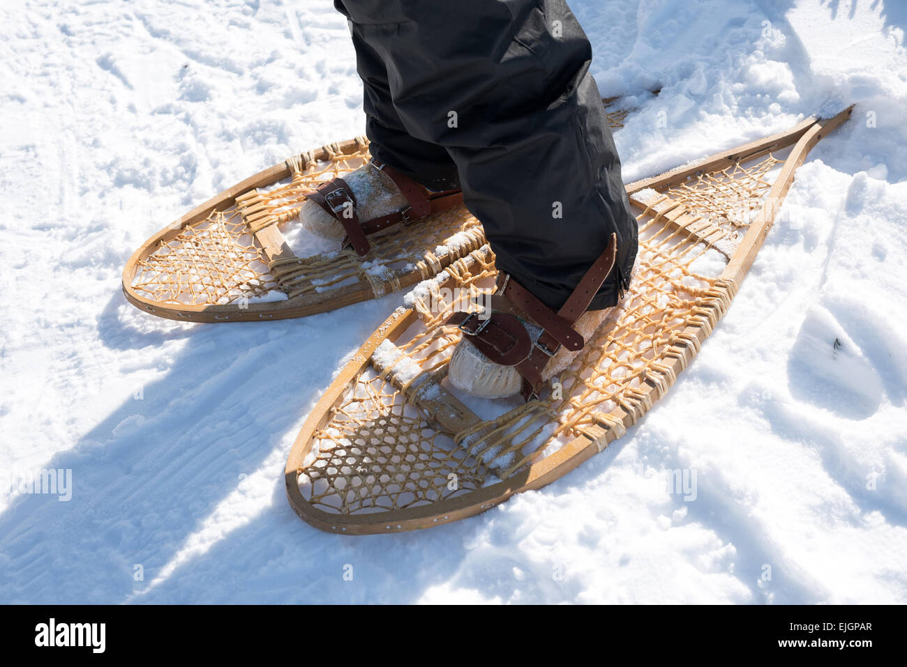 Traditional snowshoes canada Fotos und Bildmaterial in hoher